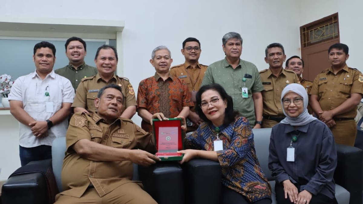 Siap Fasilitasi Kelas Khusus, Bupati Serukan ASN Kuliah Roadshow Ke'6 SPS USU di Dairi Untuk Kemajuan Daerah
